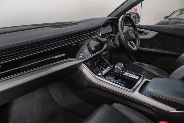 2021 Audi SQ8 F1 TDI SUV image 8