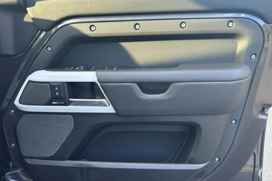 2024 Land Rover Defender L663 110 D300 X SUV