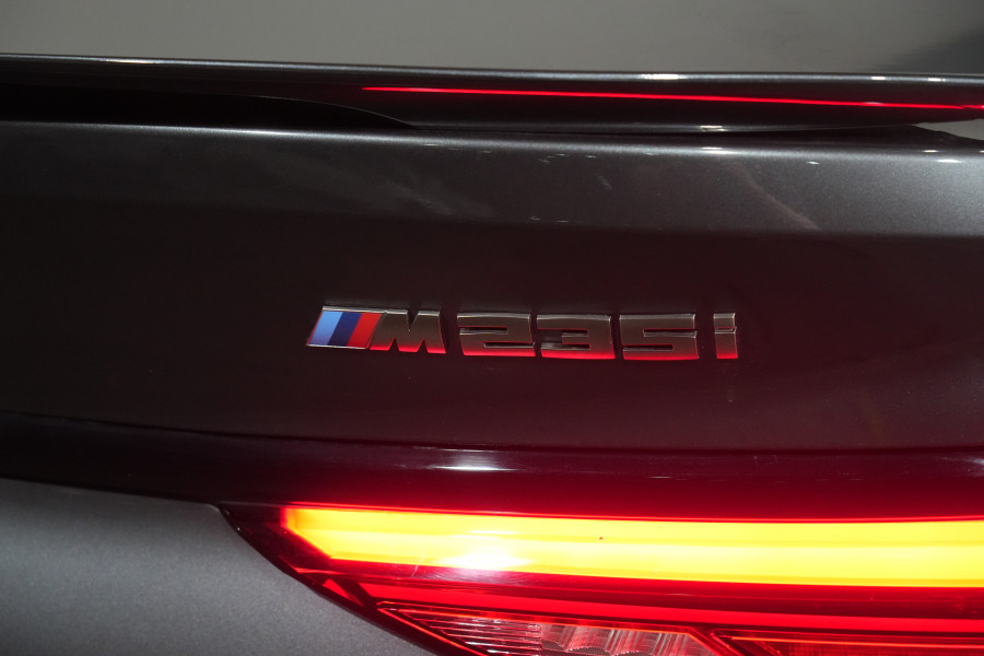 2021 BMW 2 Series M235i xDrive Coupe Image 9