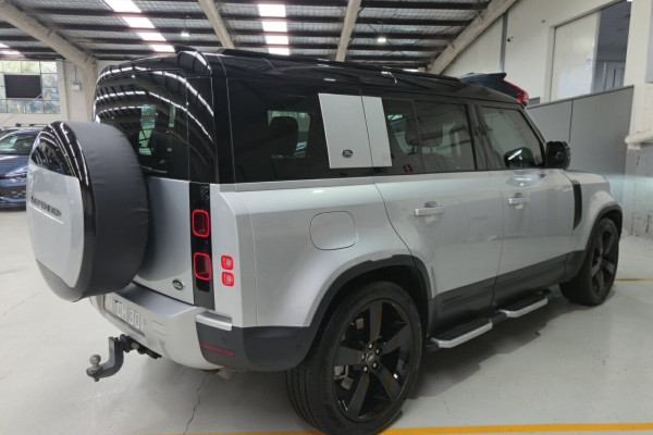 2020 Land Rover Defender L663 HSE SUV Image 5