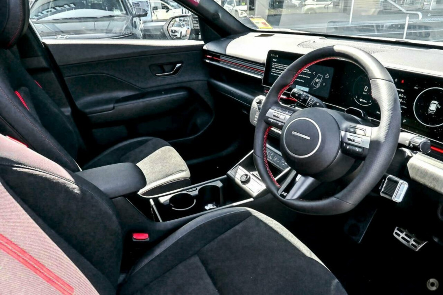 2025 Hyundai KONA SX2.V2 Premium N Line SUV Image 8