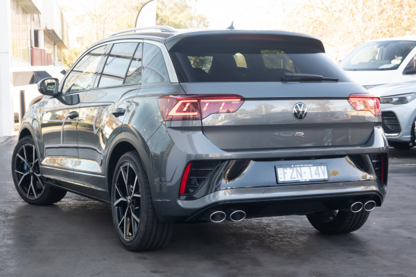 2025 Volkswagen T-Roc D11 R SUV image 2
