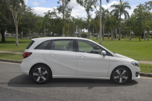 2017 MY58 Mercedes-Benz B-class W2 B180 Hatchback Image 5