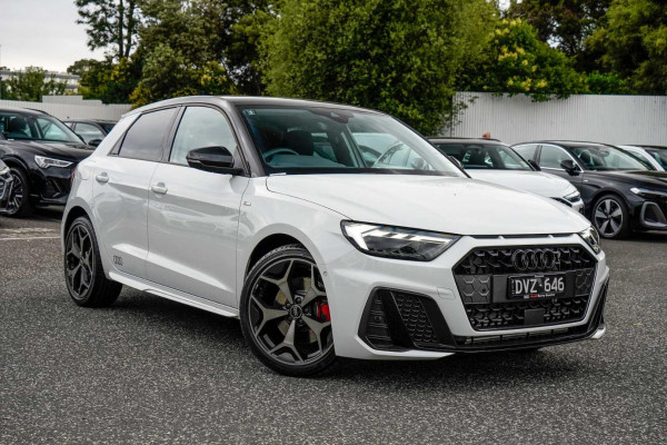 Audi A1 40 TFSI S line GB