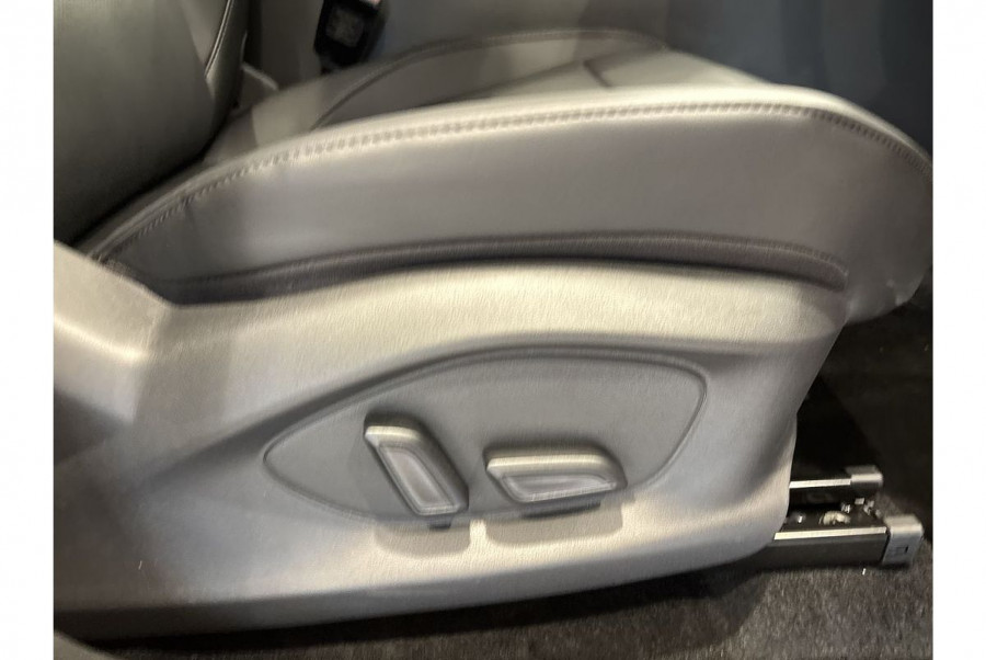 2025 MG ZS ZS32 Essence SUV Image 11