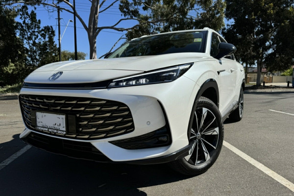 2024 MY25 MG HS AS33 Essence SUV