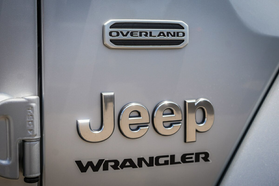 2023 Jeep Wrangler JL Unlimited Overland SUV Image 12