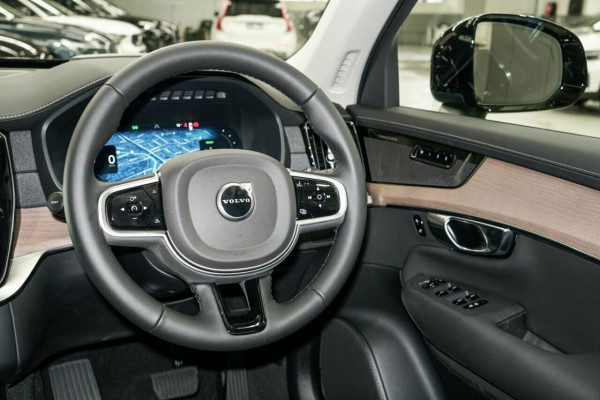 2025 MY26 Volvo XC90 L Series Ultra B5 Dark SUV Image 6