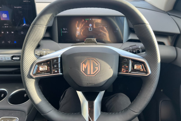 2025 MG MGS5 EV ZS3EM Essence 62 SUV Image 11