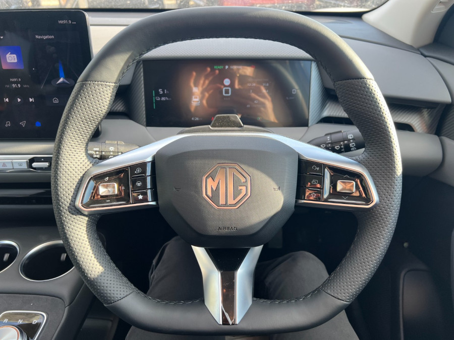 2025 MG MGS5 EV ZS3EM Essence 62 SUV Image 11