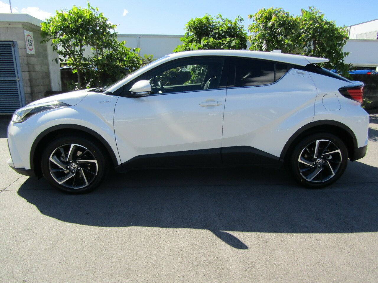 2020 Toyota C-HR NGX Koba SUV Image 4