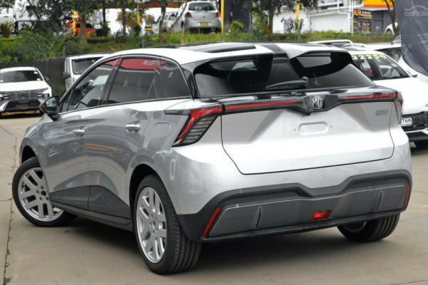 2024 MG MG4 MEH32 Essence 64 Hatch Image 3