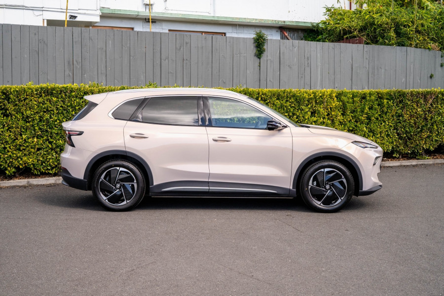 2026 MG MGS5 EV Essence 49 SUV Image 2