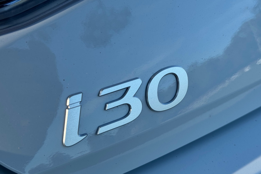 2024 Hyundai i30 CN7.V2 Hybrid Sedan Image 8