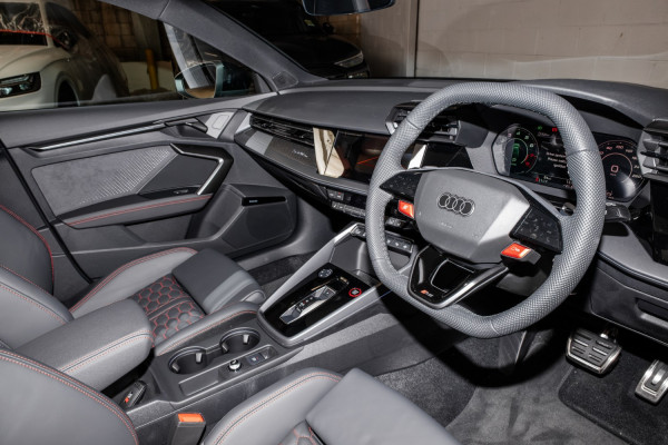 2025 Audi RS 3 GY  Hatch image 7