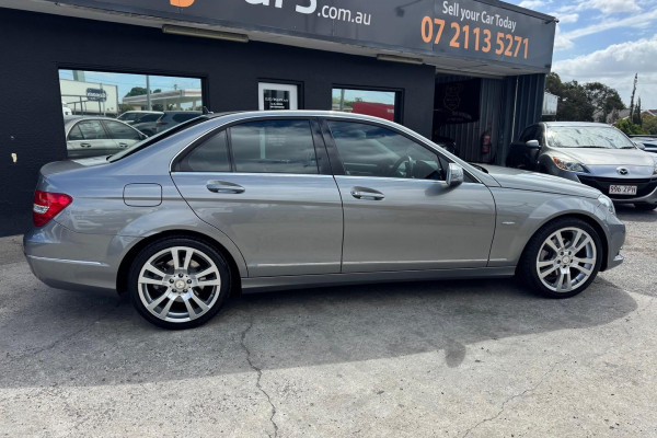 2012 Mercedes-Benz C-Class W204 C250 BlueEFFICIENCY Elegance Sedan Image 8