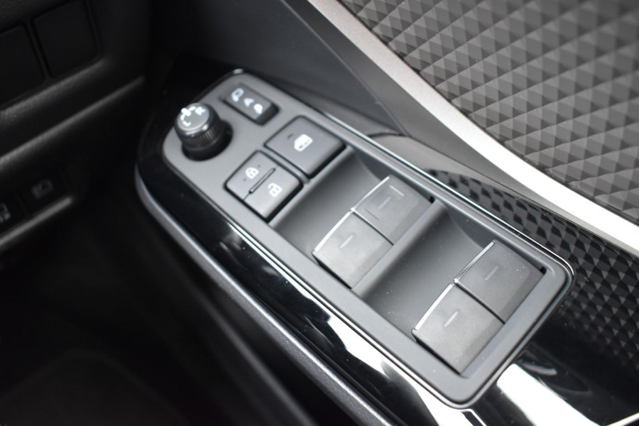 2020 Toyota C-HR NGX Koba SUV Image 30