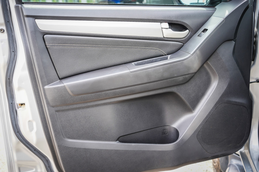 2015 Isuzu MU-X LS-T SUV Image 34