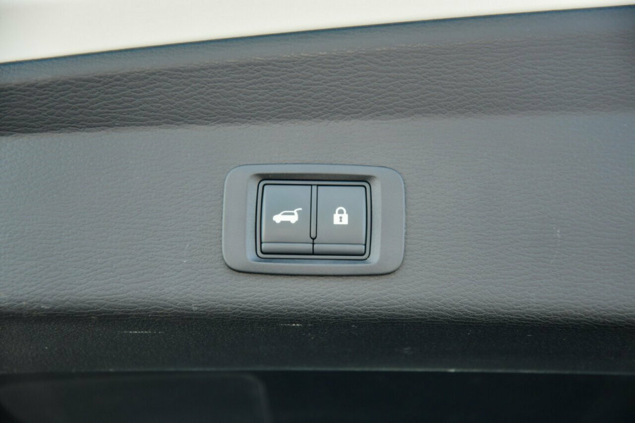 2024 Mitsubishi Outlander ZM LS SUV Image 9