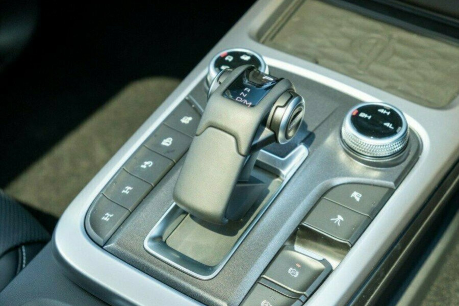 2025 GWM Tank 300 P01 Ultra SUV Image 7