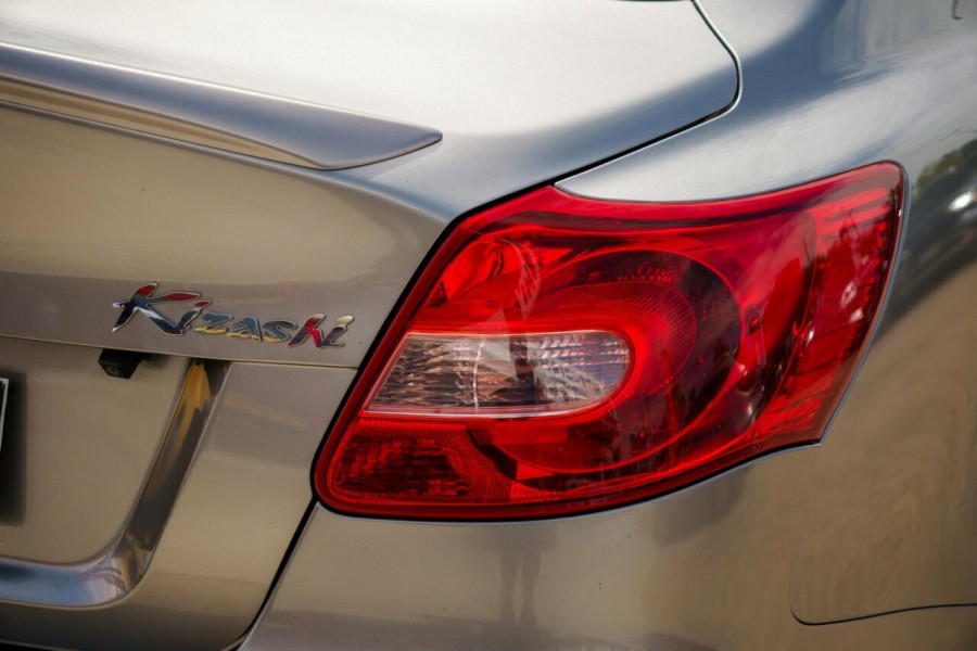 2013 Suzuki Kizashi FR Prestige Sedan Image 7