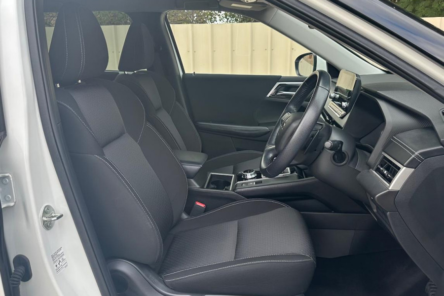 2021 MY22 Mitsubishi Outlander ZM LS SUV Image 9