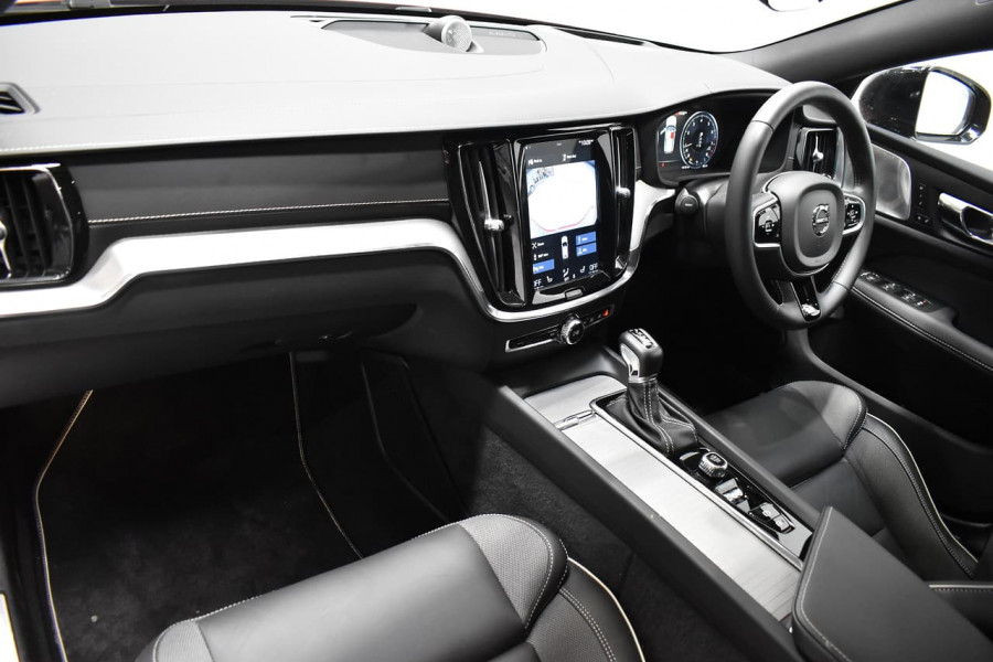 2019 Volvo V60 (No Series) MY20 T5 R-Design Wagon Image 14