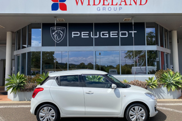 2017 Suzuki Swift AZ GL Navigator Hatch