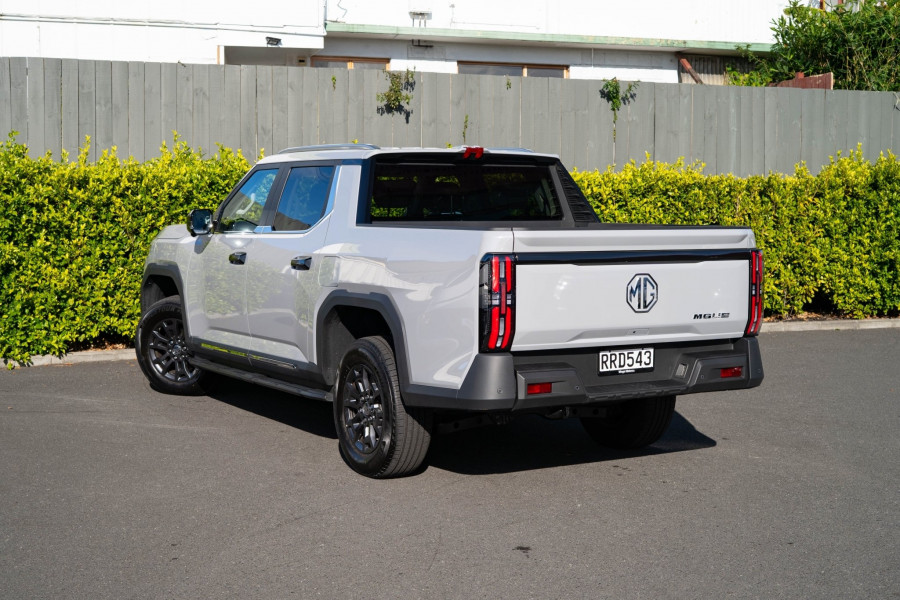 2025 MG U9 Vibe 2.5T AT Ute Image 3