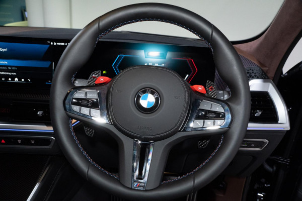2025 BMW XM G09 Label SUV image 16