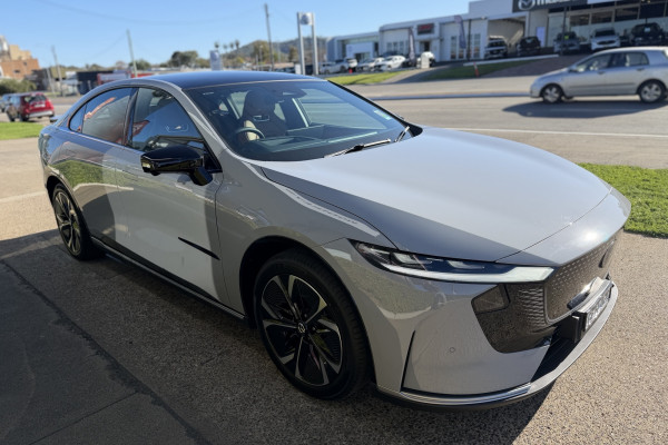 2026 Mazda 6e  E35 Atenza Hatch Image 7
