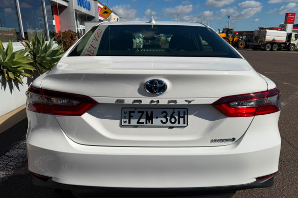 2021 Toyota Camry Hybrid AXVH70R Ascent Sedan Image 7