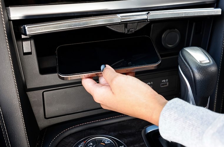 Wireless device charging<sup>(52)</sup> Image
