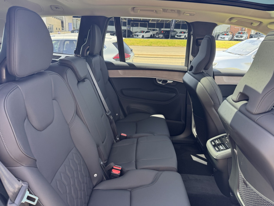 2025 MY26 Volvo XC90 L Series Plus B5 Bright SUV Image 16