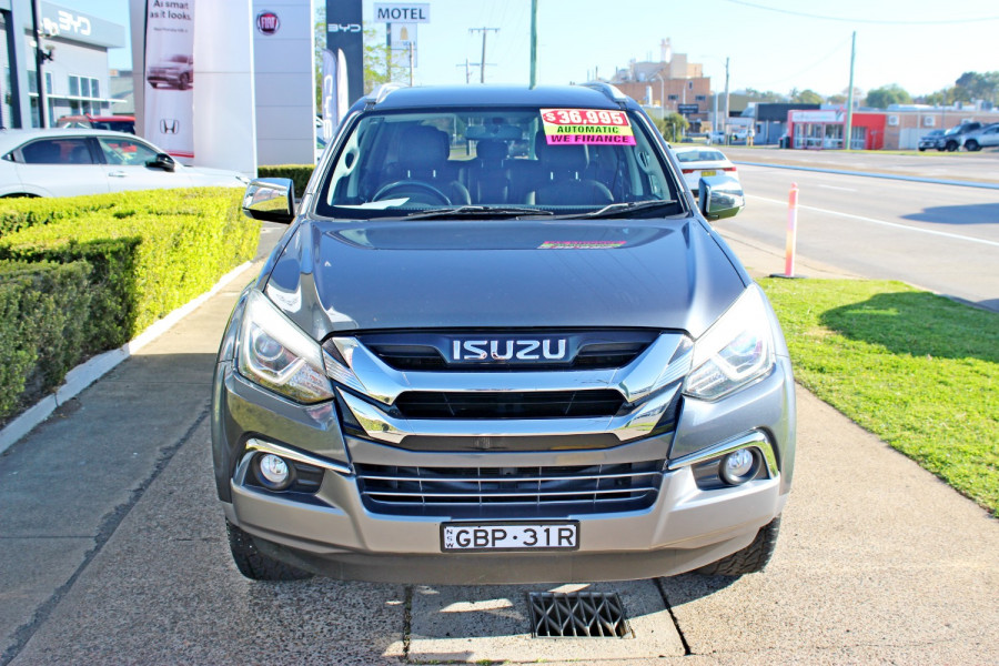2020 MY19 Isuzu MU-X LS-T SUV Image 3