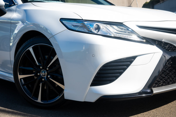 2019 Toyota Camry SX Sedan Image 6