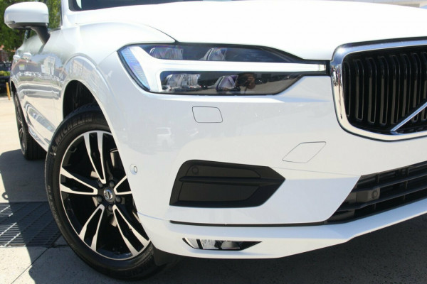 2020 MYon Volvo XC90 L Series T6 Momentum Suv