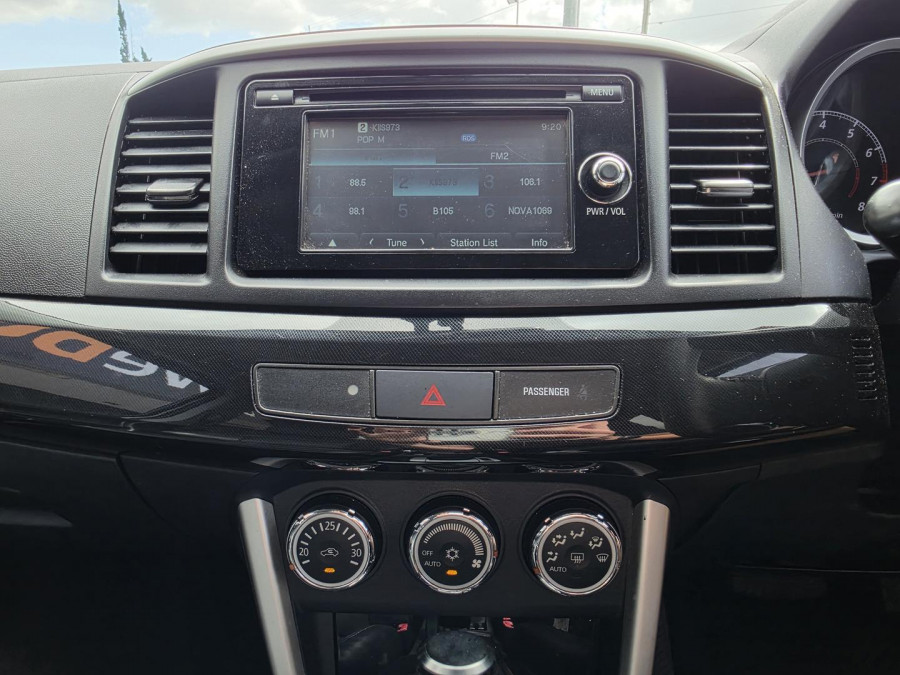 2017 Mitsubishi Lancer CF LS Sedan Image 22