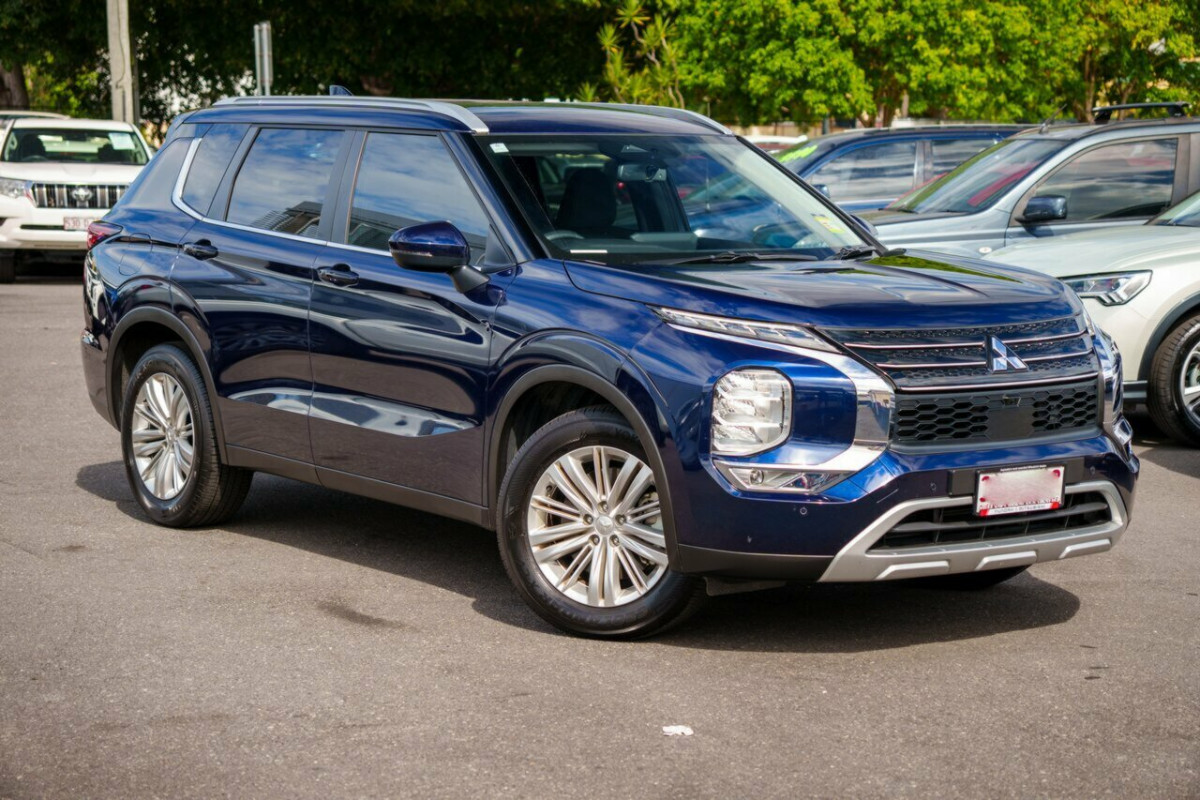 2024 Mitsubishi Outlander ZM LS SUV