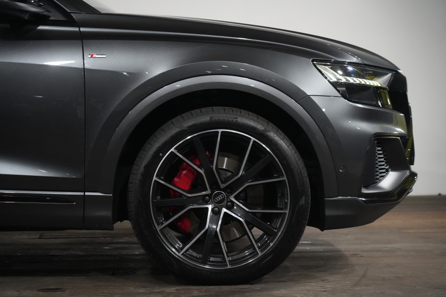 2024 Audi Q8 F1 60 TFSI e S Line SUV Image 5