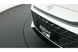 2025 MG HS AS33 Essence SUV