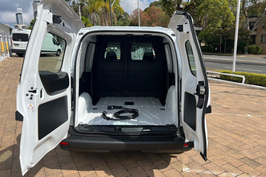 2023 MY24 Renault Kangoo E-Tech XFK L1 EV45 Van Image 10