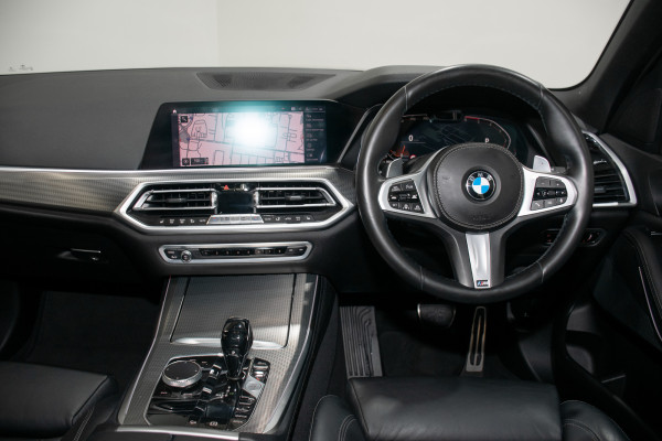 2018 BMW X5 xDrive30d M Sport SUV image 24