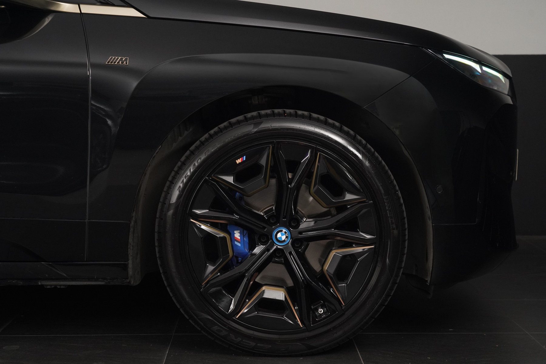 2022 BMW Ix M60 SUV Image 19