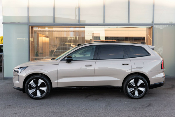 2025 Volvo EX90  Plus Twin Motor SUV Image 6