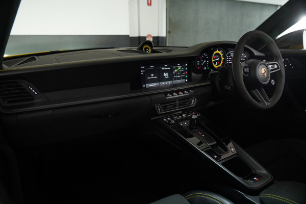 2022 Porsche 911 Carrera GTS Coupe Image 28