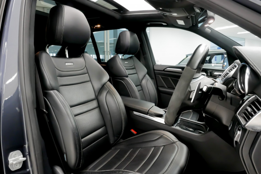 2012 Mercedes-Benz M-Class W166 ML63 AMG SUV Image 30