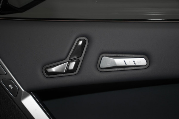 2026 BMW iX I20 xDrive45 M Sport SUV image 21