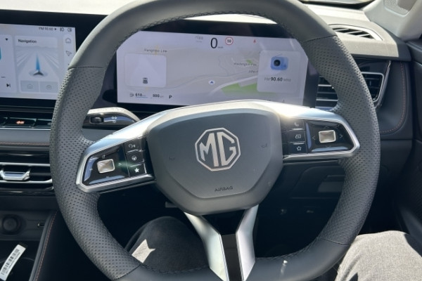 2026 MG HS Essence SUV Image 17