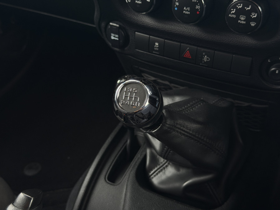 2017 Jeep Wrangler JK Sport SUV Image 24